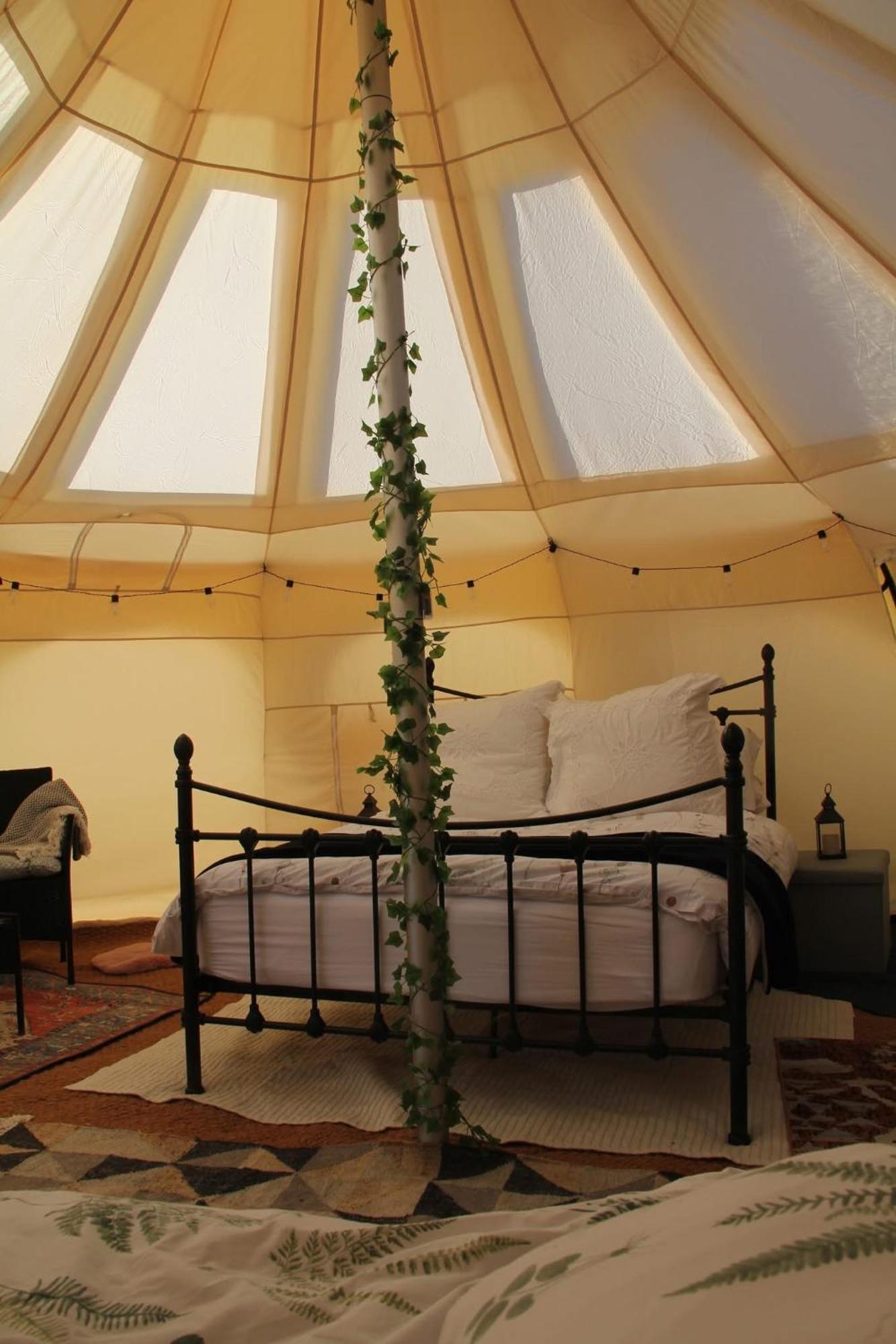 Tal-Y-Fan Farm 6M Stargazer Tent Bridgend  Kültér fotó