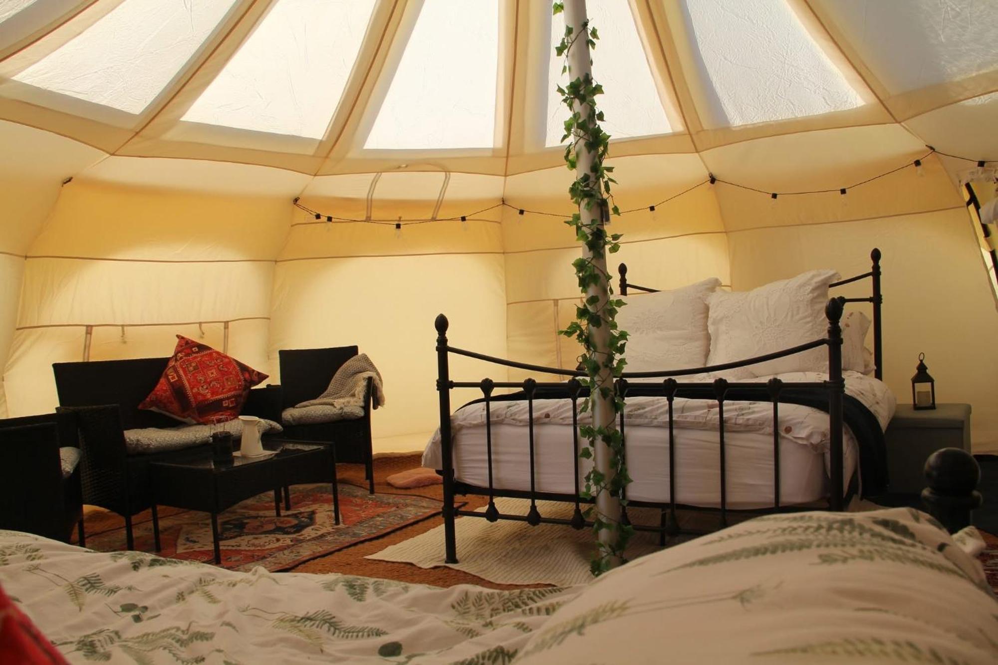 Tal-Y-Fan Farm 6M Stargazer Tent Bridgend  Kültér fotó